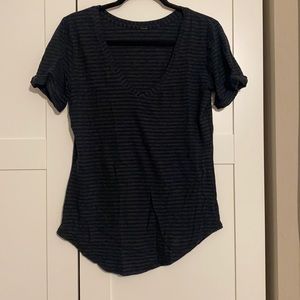 Lululemon t shirt
